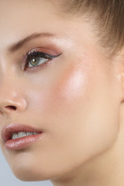 Stila Heaven's Hue Highlighter