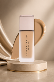 Anastasia Beverly Hills  Impeccable Blurring Second-Skin Matte Foundation