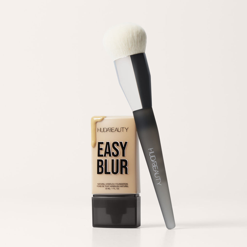 Huda Beauty - Easy Blur Base Brush