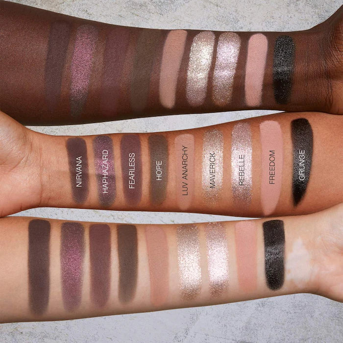 HUDA BEAUTY Pretty Grunge Eyeshadow Palette