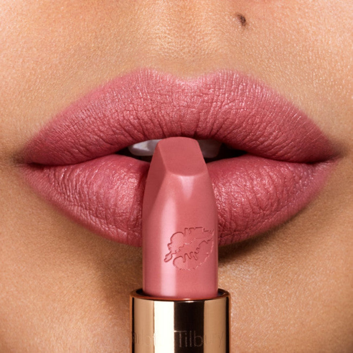 Charlotte Tilbury - MATTE REVOLUTION PILLOW TALK